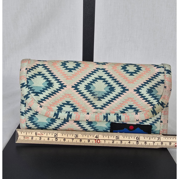 Kavu Tri-Fold Wallet Cotton Pink White Blue Geo Aztec - Picture 11 of 13